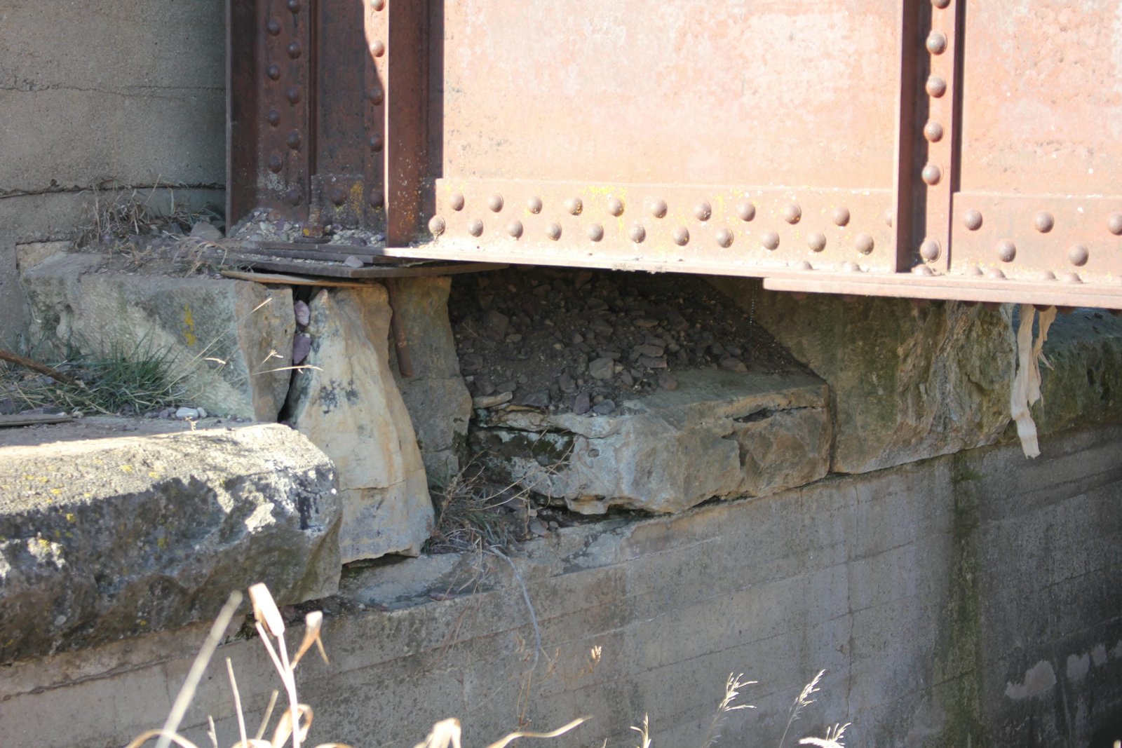 Failing bearing blocks